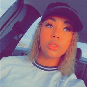 Meet your Posher, Tory